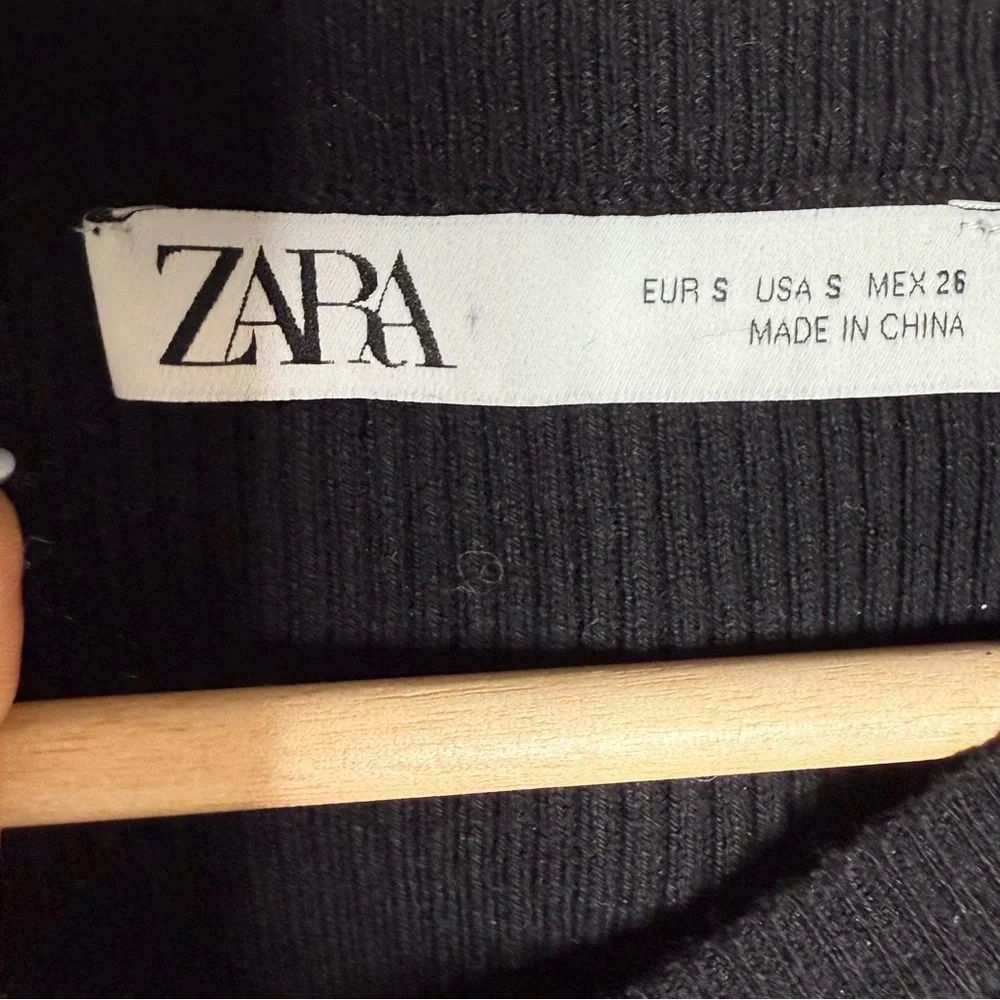 Zara Ribbed Knit Black Crop Top Size S Side Ruched Tie Y2K Minimalist Stretch